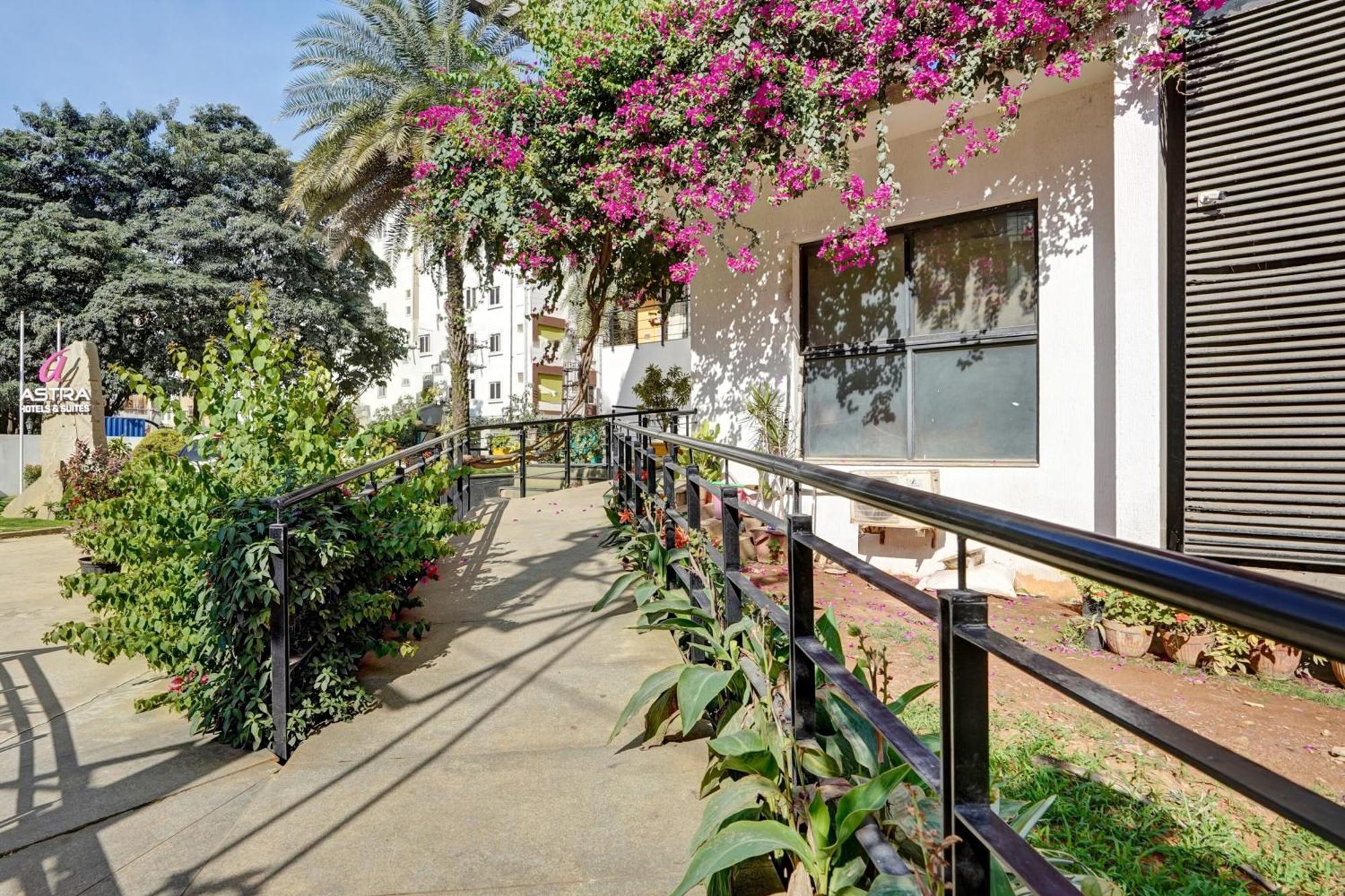 Astra Hotels & Suites - Marathalli Bangalore Exterior foto